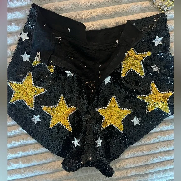 Black and Gold Star Embellished Women's Set - Picture 5 of 7